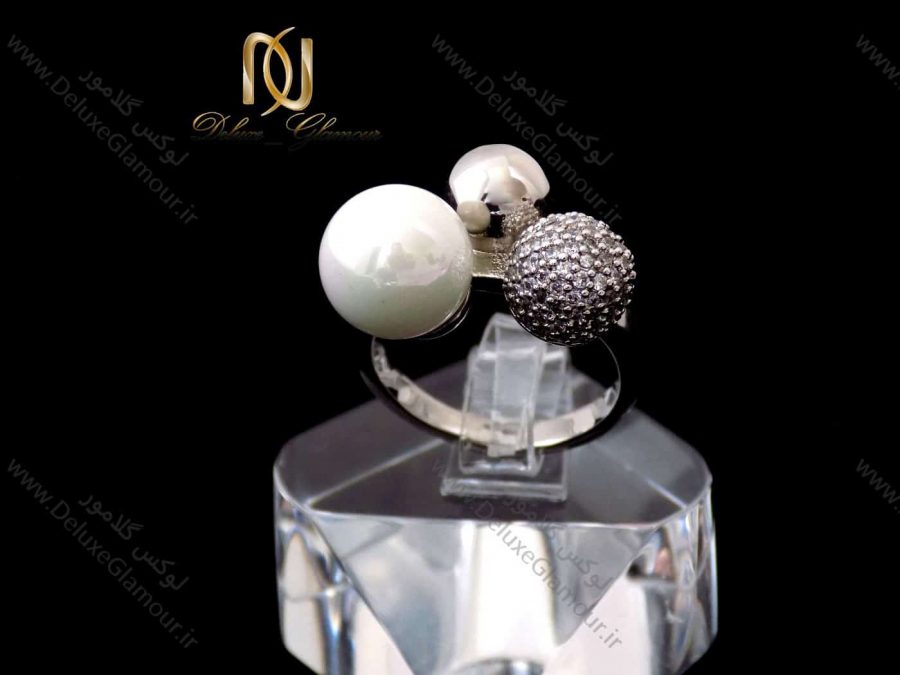 انگشتر دخترانه کلیو clio طرح گوی و مروارید کد محصول rg-n126 پس زمینه مشکی