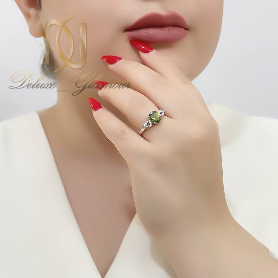 انگشتر نقره زنانه مدل بال فرشته نگین زیتونی