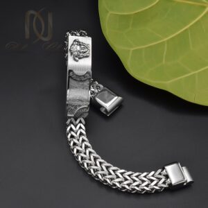 دستبند ورساچه استیل مردانه با رنگ نقره ای