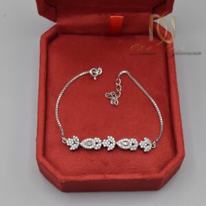 دستبند نقره زنانه طرح گل نگین دار