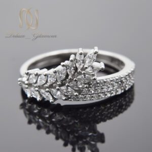 انگشتر نقره زنانه طرح خوشه جواهری