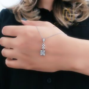 نیمست نقره زنانه امرالدکات از نمای گردنبند