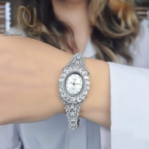 این ساعت نقره زنانه جواهری نگین دار