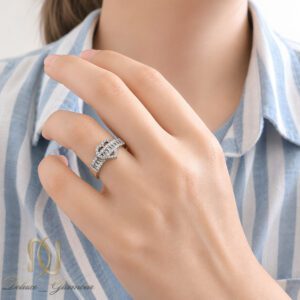 انگشتر نقره زنانه قلب روی دست