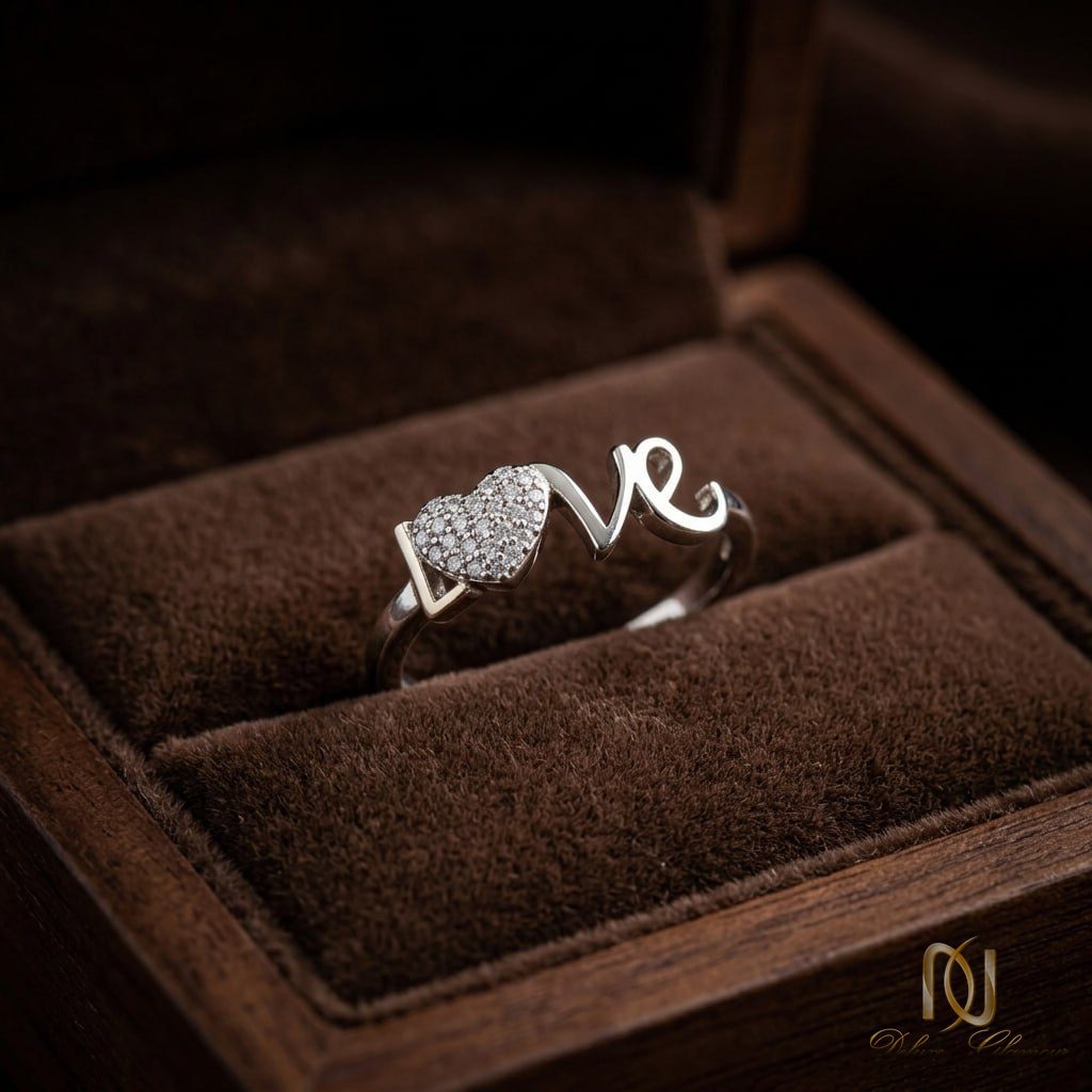 انگشتر نقره زنانه LOVE ri-s-20 عکس روی جعبه مخمل قهوهای