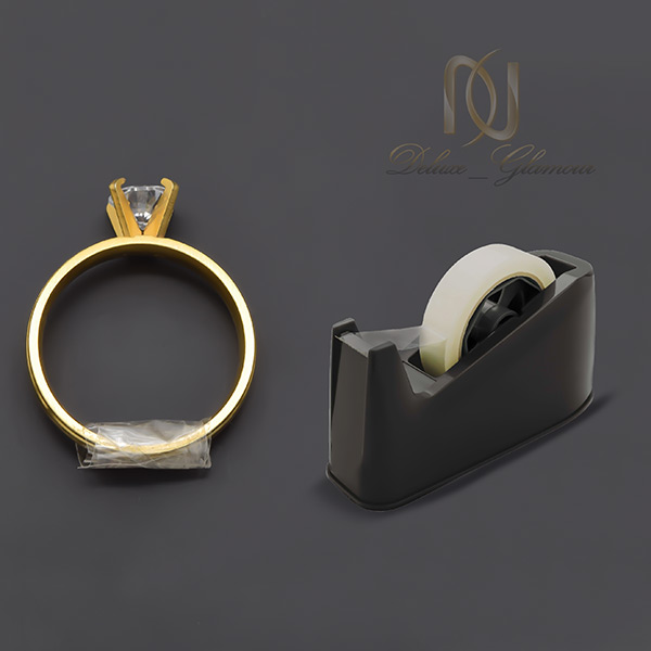 استفاده از نوار چسب شفاف برای کوچک کردن انگشتر