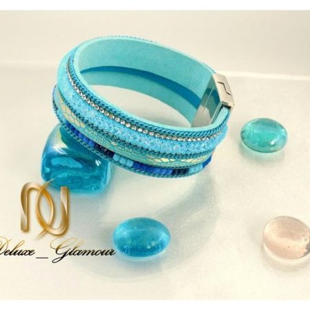 دستبند دخترانه چرم رنگی آبی روشن عریض ds-n125 روی سنگ