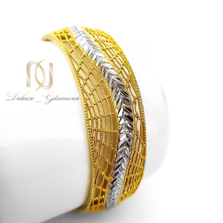 دستبند زنانه استیل طلایی دو رنگ pr-b133 از نمای نزدیک