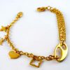 دستبند دخترانه زنجیری استیل آویزدار با روکش آب طلای 18 عیار pr-b149 از نمای نزدیک