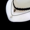 گردنبند چوکر دولاینه گیپوری با نگین کریستالی سفید و مهره جغد pr-d101 از نمای کنار