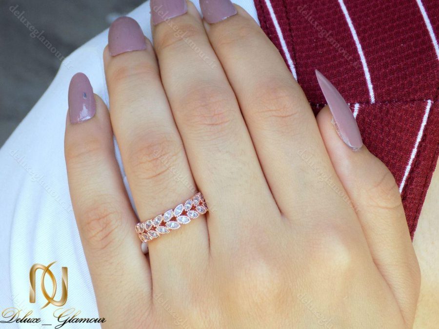 انگشتر دخترانه جواهری طرح خوشه کلیو با نگین سواروسکی rg-n230 از نمای دور