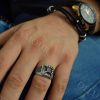 انگشتر مردانه نقره با عقیق مشکی و مارکازیت Rg-n218 - روی دست