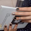 بند انگشتی کلیو طرح گل با کریستال سواروسکی Rg-n242 - روی دست