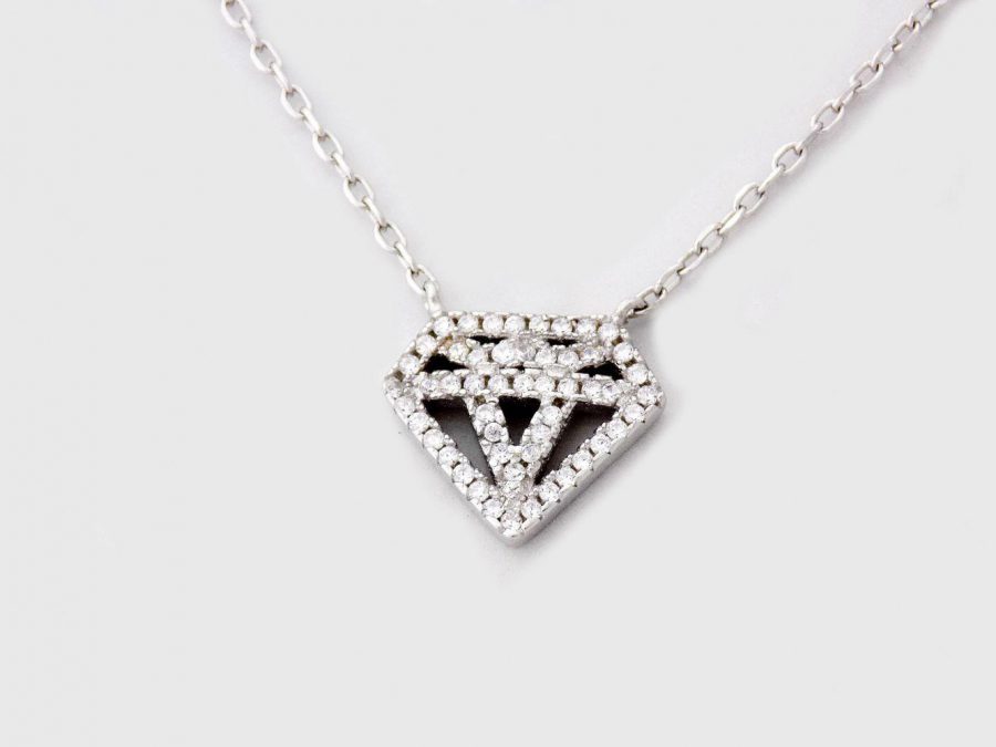 گردنبند دخترانه نقره طرح الماس با نگین های برلیان اتمی nw-n248 از نمای نزدیک