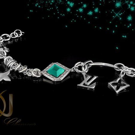 دستبند دخترانه استیل آویز دار نگین سبز ds-n280 از نمای کنار