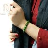 دستبند سنگی سبز عقیق دخترانه با قفل کراواتی ds-n012 - روی دست