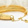 دستبند زنانه برنجی توری طرح طلا ds-n371 از نمای پشت
