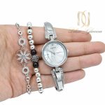 ست ساعت و دستبند زنانه SE-N302 از نمای روی دست
