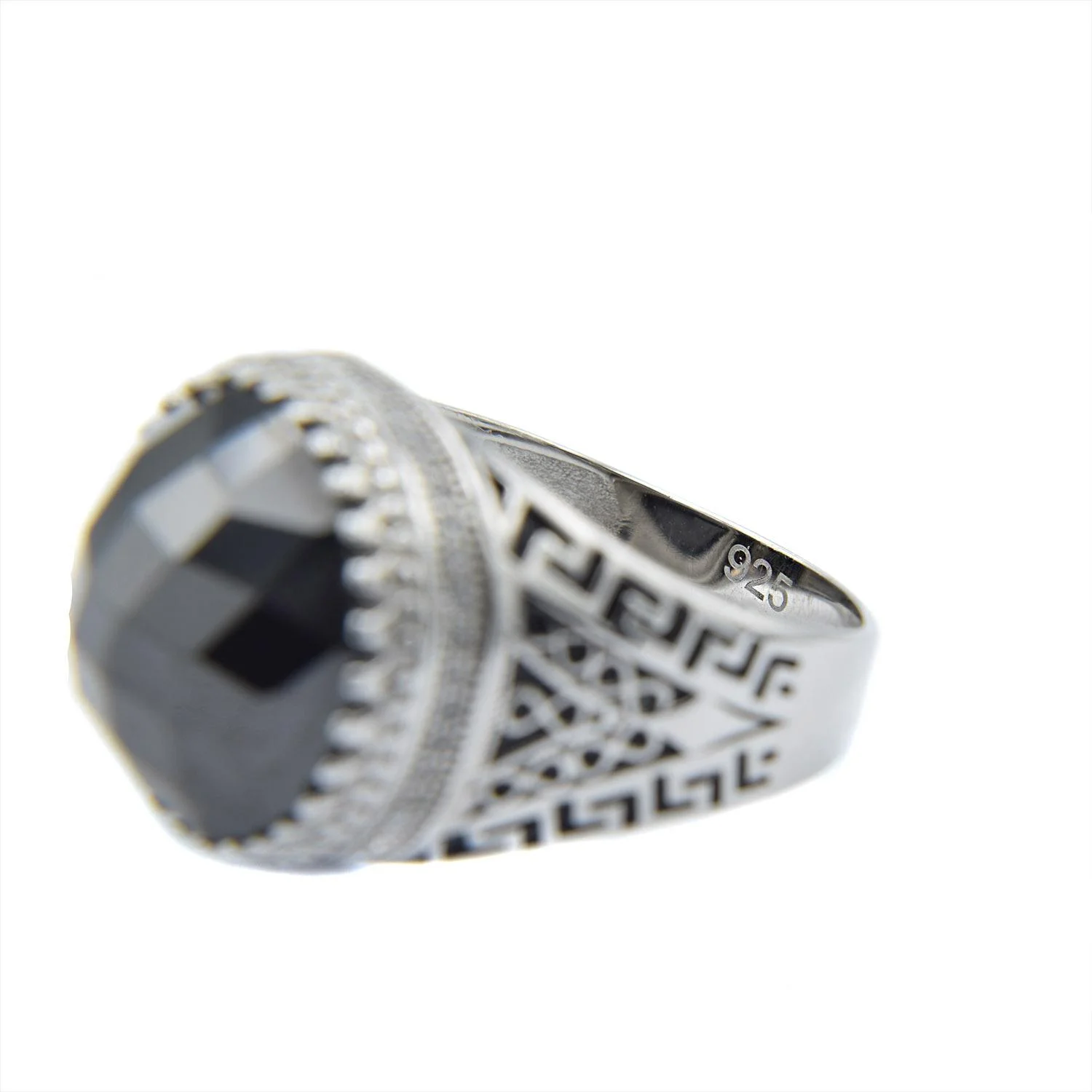 عیار 925 داخل انگشتر