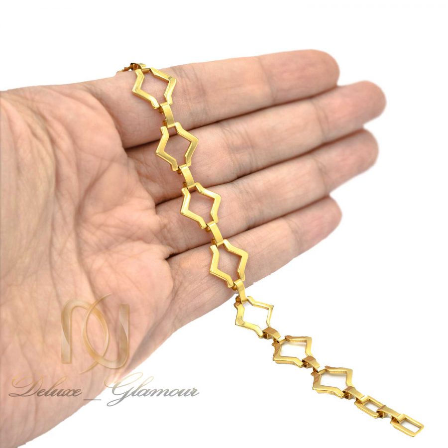دستبند دخترانه استیل طلایی nw-n506 از نمای روی دست