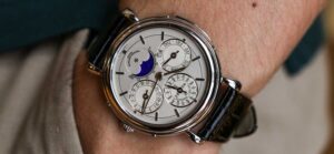 برند Vacheron Constantin 300x139 - 20 برند برتر ساعت مچی در سال 2020