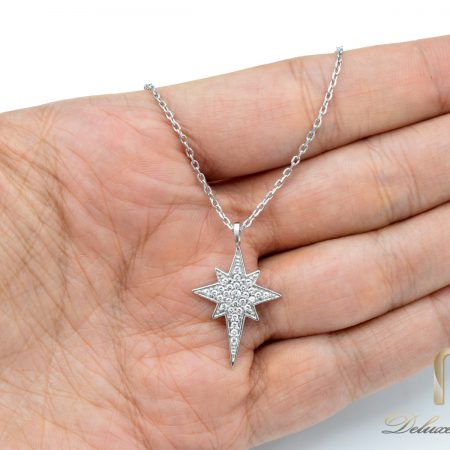 گردنبند دخترانه نقره طرح ستاره nw-n693 از نمای روی دست