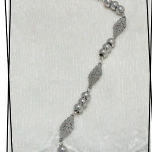 دستبند دخترانه طرح برگ استیل ba-n126 از نمای بالا
