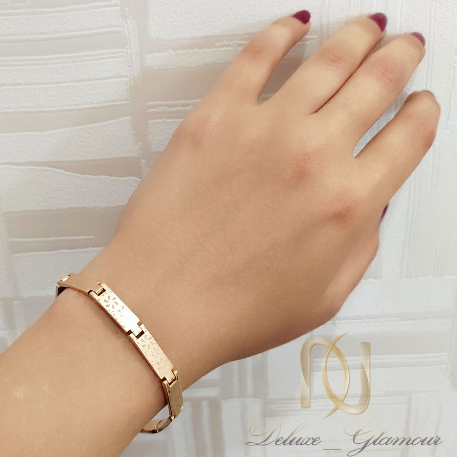 دستبند ژوپینگ زنانه طرح طلای جدید ds-n676 از نمای روی دست