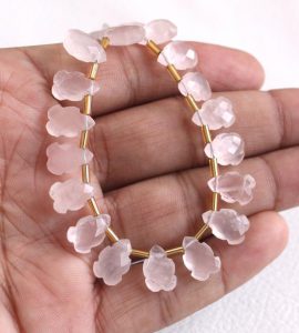 خواص و ویژگی های سنگ کوارتز صورتی rose quartz