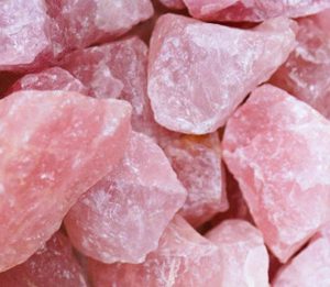 خواص و ویژگی های سنگ کوارتز صورتی rose quartz