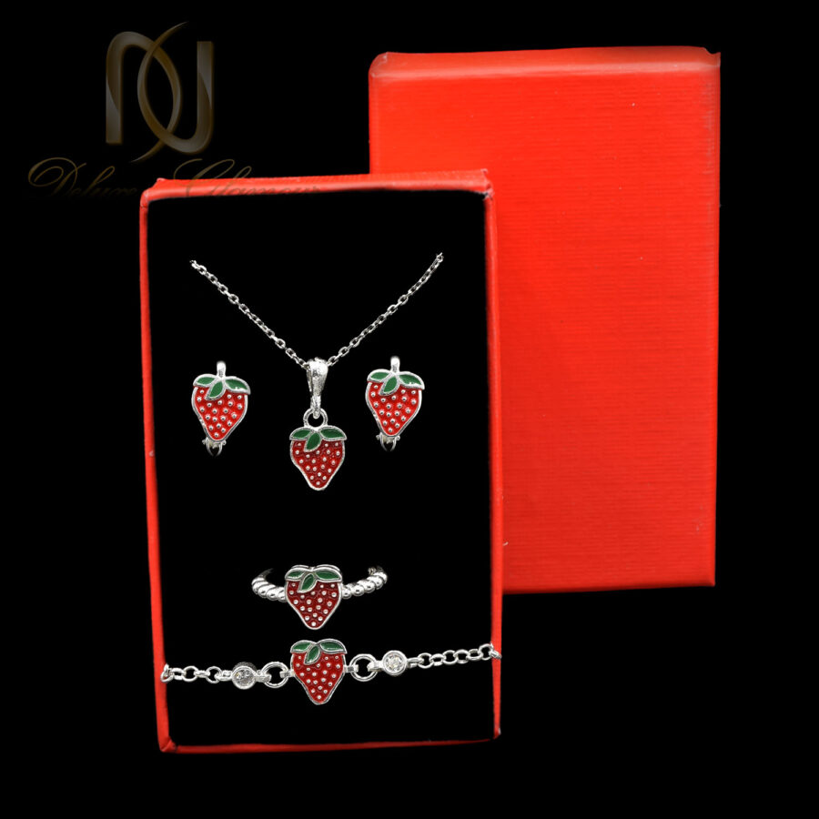 سرویس نقره بچگانه طرح توت فرنگی ns-n969
