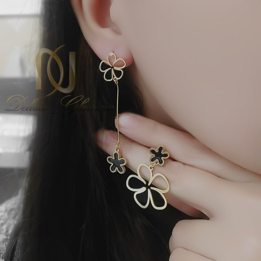 گوشواره استیل تا به تا زنانه طرح گل طلایی