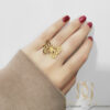 انگشتر نقره پروانه زنانه طلایی بدون نگین عکس روی دست