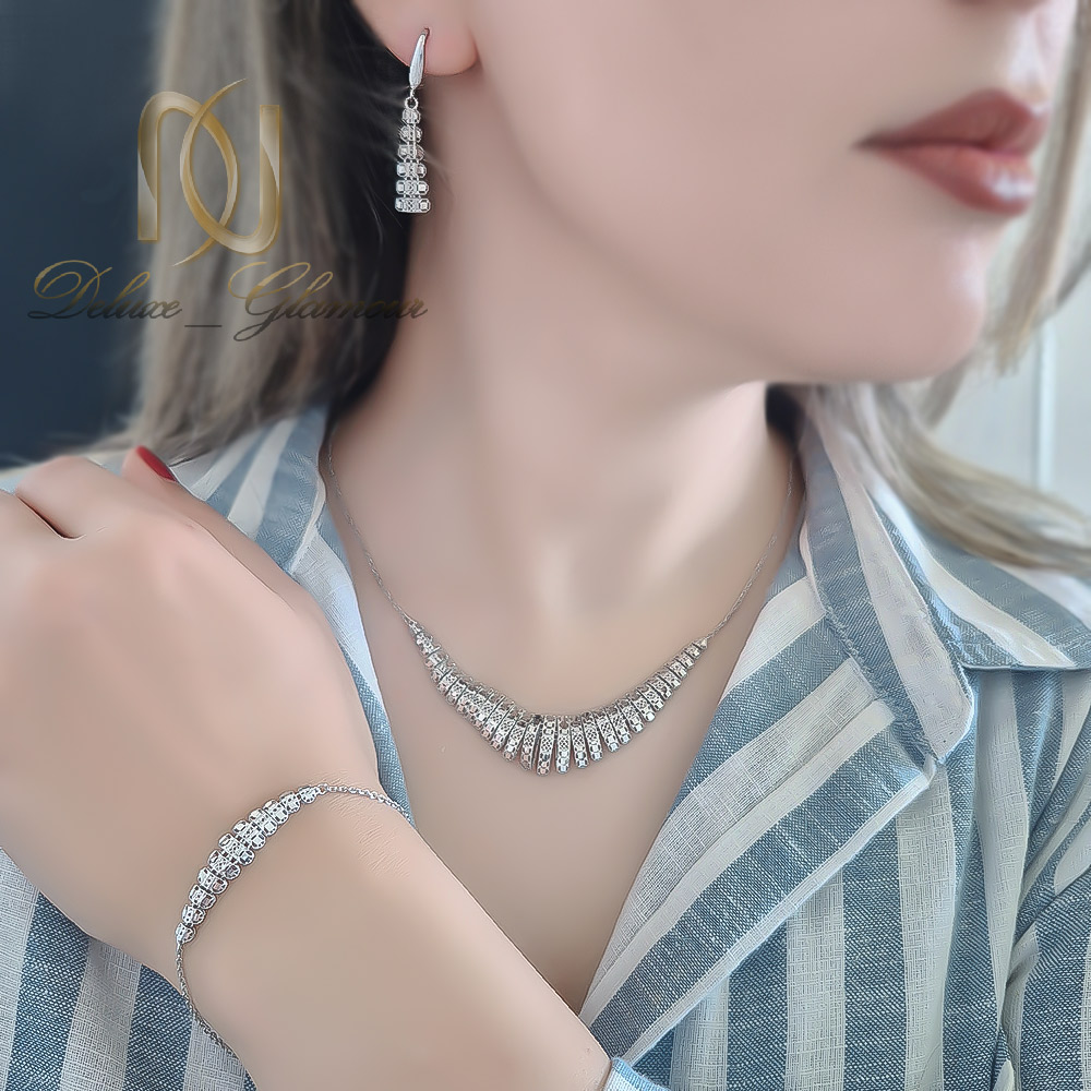 سرویس نقره زنانه تراش روی بدن