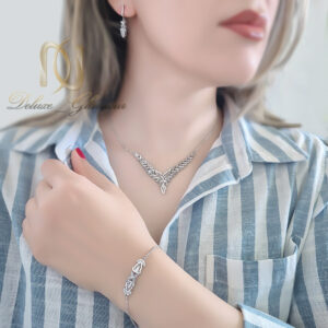 سرویس نقره زنانه تراش زنجیری روی بدن